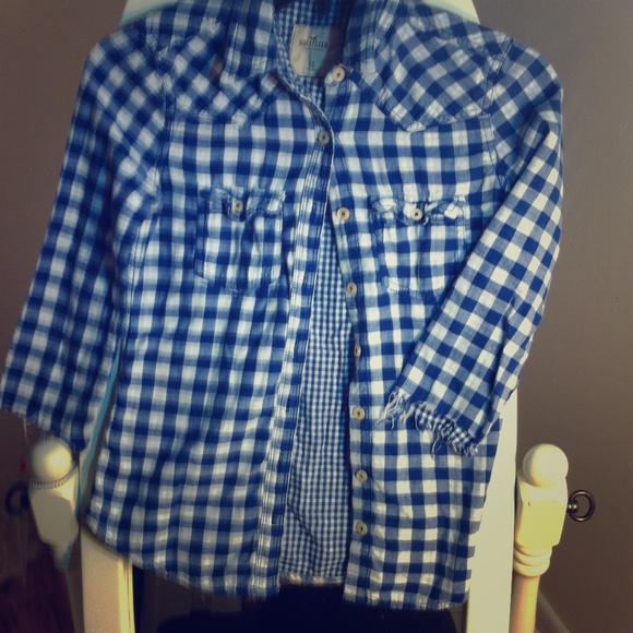 Hollister shirt