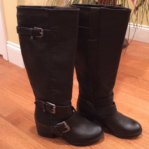 Nine West black leather boots