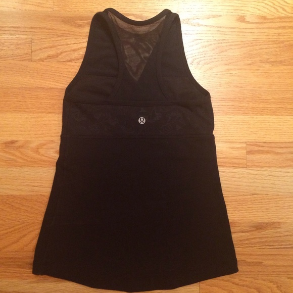Lululemon Wet Dry Warm Tank sz 2