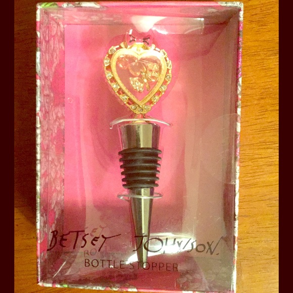 NEW - Betsey Johnson - Bottle Stopper 💖 - Picture 1 of 4