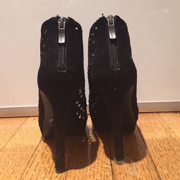 BGBC Black lattice cut peep toe bootie - Picture 2 of 4