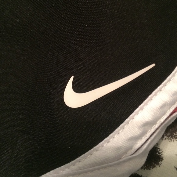 Nike shorts - Picture 3 of 4