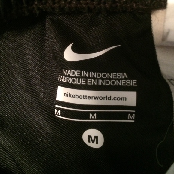 Nike shorts - Picture 4 of 4