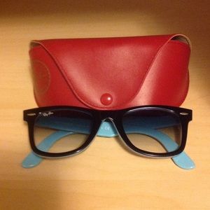 Black Ray-Ban Sunglasses with Blue Lining