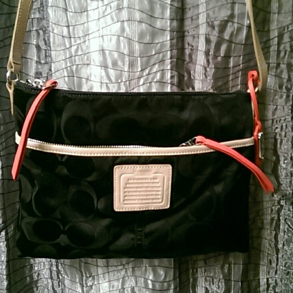 *Authentic*Coach purse