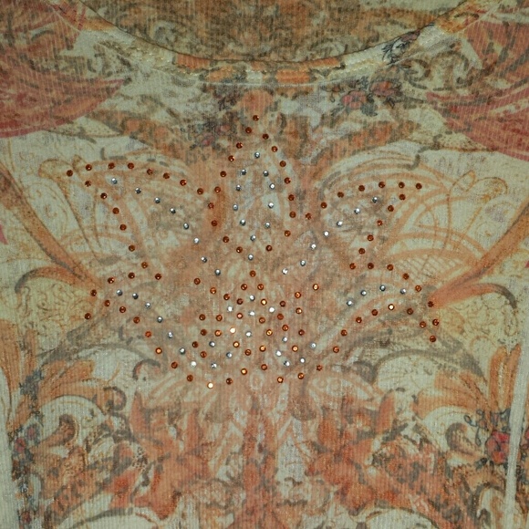 Top - Picture 2 of 2