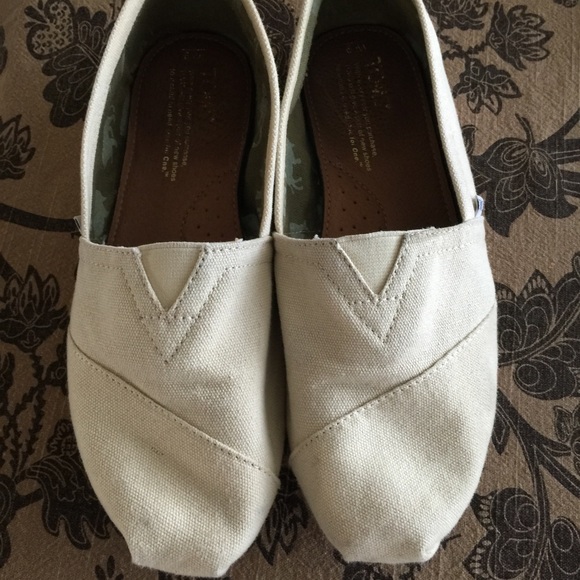 Toms
