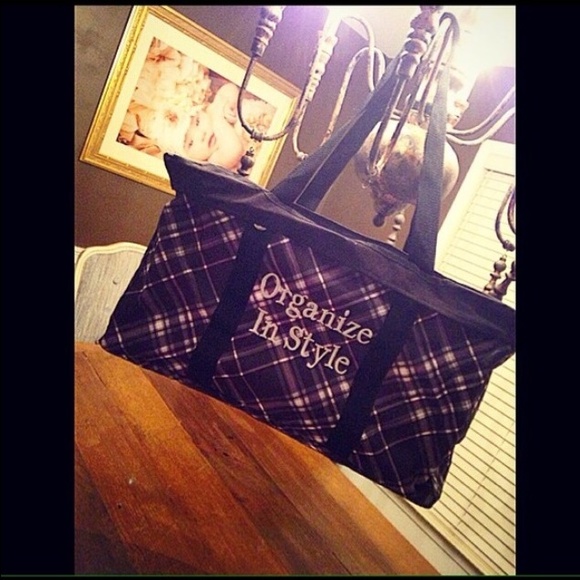Thirty one utility bag with lid