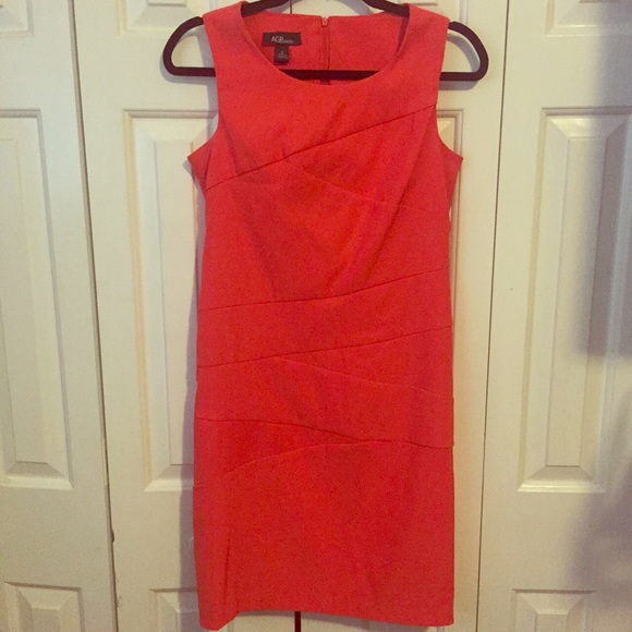 Beautiful, sleek fit and flare dress, size 8