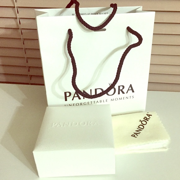 Pandora Packaging - Picture 1 of 2
