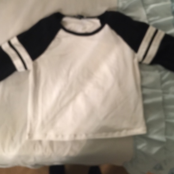Baseball tee