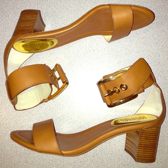 Michael kors leather sandals