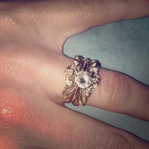 14 karat authentic Gold wedding band;