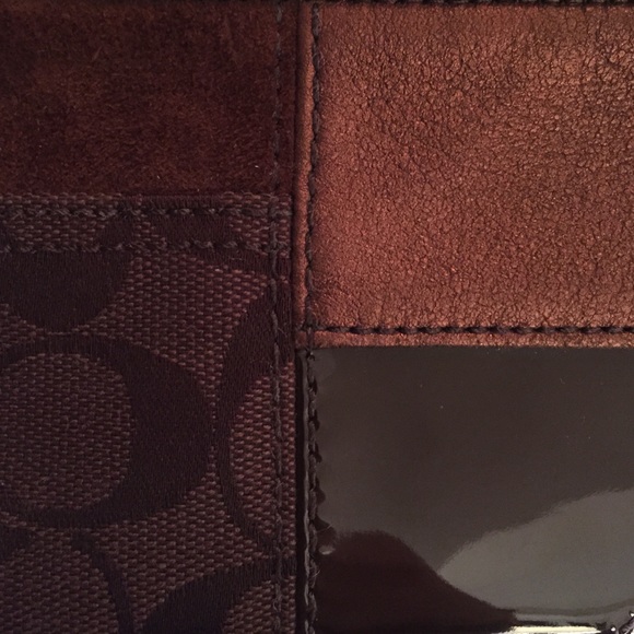 Coach patchwork wristlet - Picture 4 of 4