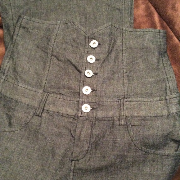 High waisted jeans. Long - Picture 2 of 4