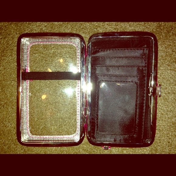 Phone/wallet clutch