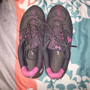 Running shoes