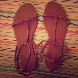 T strap sandals
