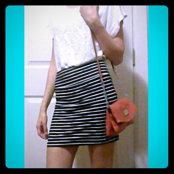 Bodycon striped skirt