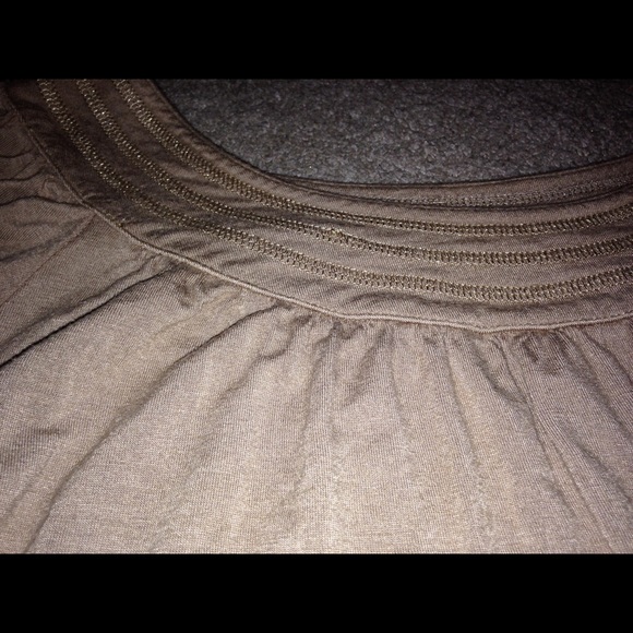 Simple top - Picture 2 of 3