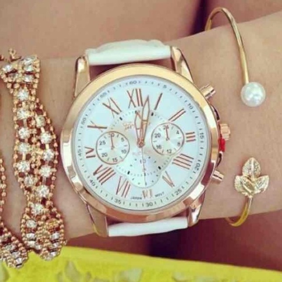 New large face ladies classy watch