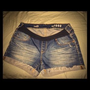 Maternity gap Jean denim stretchy shorts