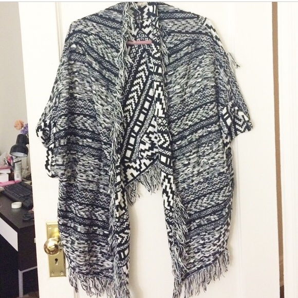 Anthropologie Sweaters - Anthropologie Moth Shawl Cardigan