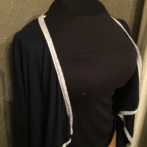 Basic black cotton over shirt - Picture 3 of 3
