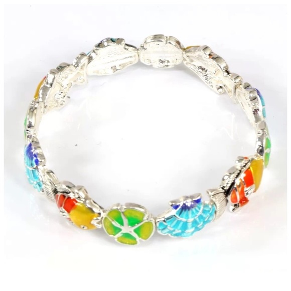 Starfish Seashell Bracelet - Picture 2 of 2