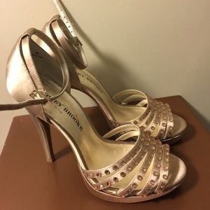 Champagne heels with rose gold details