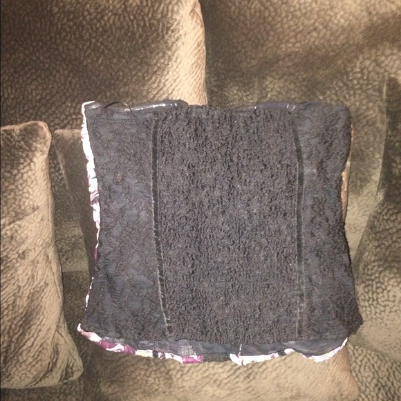 Halter Top - Picture 2 of 3