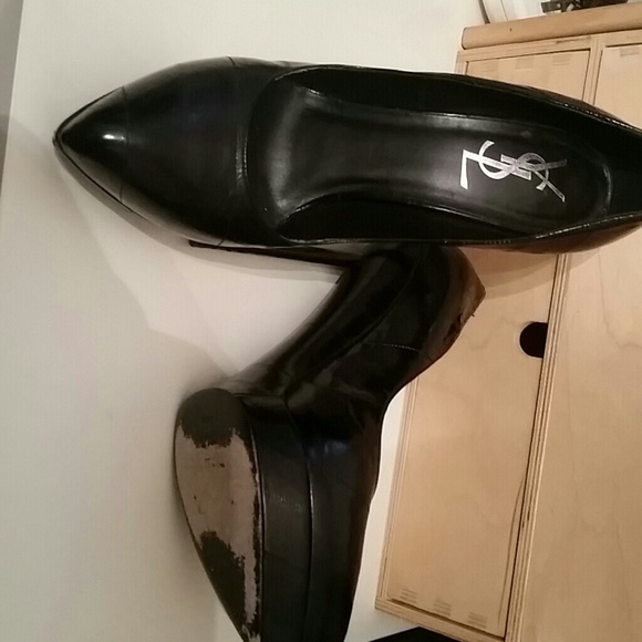 YSL PUMPS