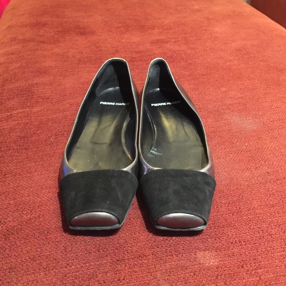 Pierre Hardy flats black