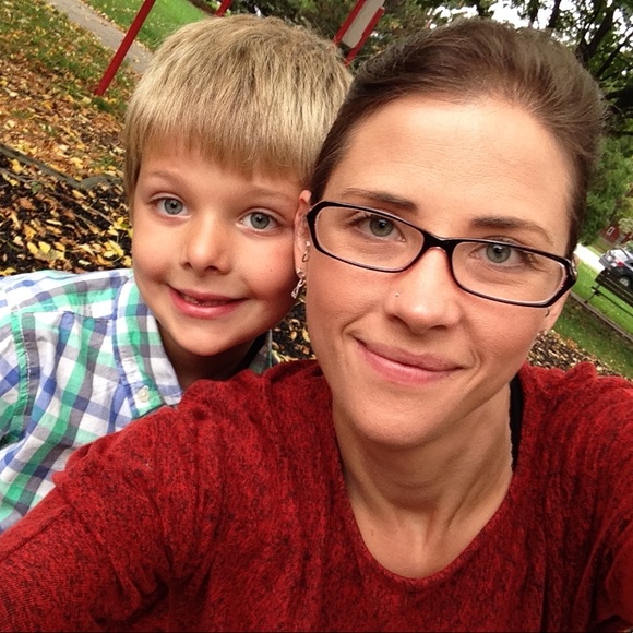 💝Hi, I’m Rachel! Happy Poshing💝 - Picture 9 of 16