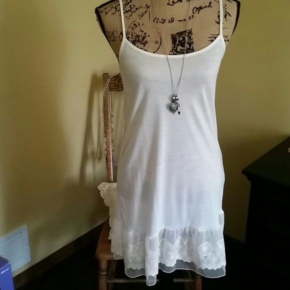 O 2 Collection  Dresses & Skirts - BUNDLED  accent slip.