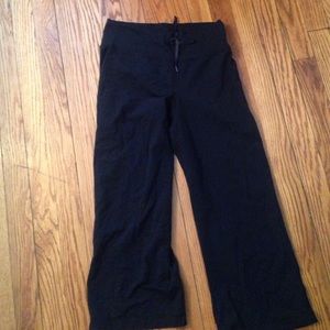 Size 4 lululemon capris