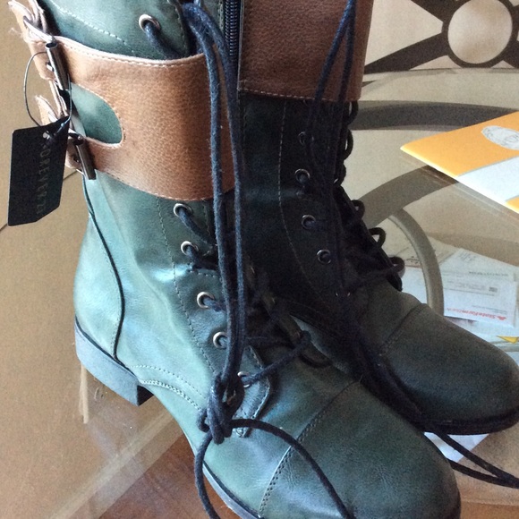 Boots - NEW Forever 21 Boots💥LOWEST💥