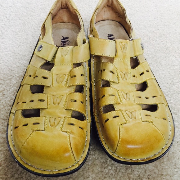 Yellow Alegria leather shoes