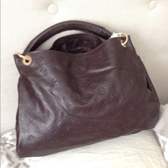 Big brown shoulder bag