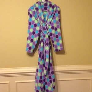 Purple dot winter robe size med