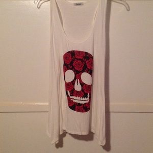 Skull tank