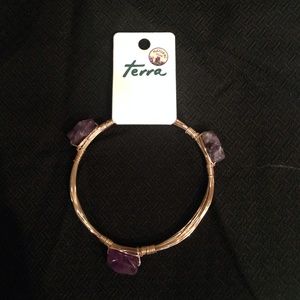 Bangle bracelet