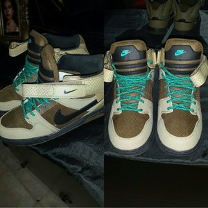 Nike Mogan Mid 2 Sneakers