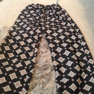 Pants that's wide legged with Aztec print