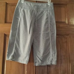 Grey athletic Capri ' s like new.