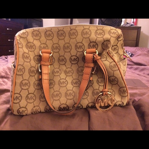 Michael Kors purse