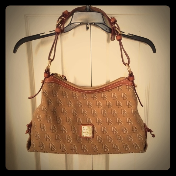 Dooney & Bourke purse