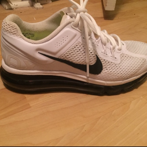 Nike Air max, black and white