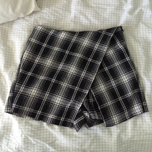 Brandy Melville Plaid Wrap Shorts