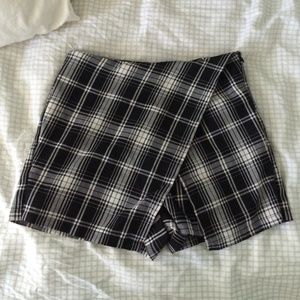 Brandy Melville Plaid Wrap Shorts